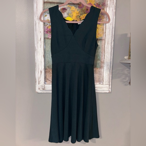 Altar’d State Green Scallop Edge Fit Flare Dress Size Small Cute! - Picture 4 of 10